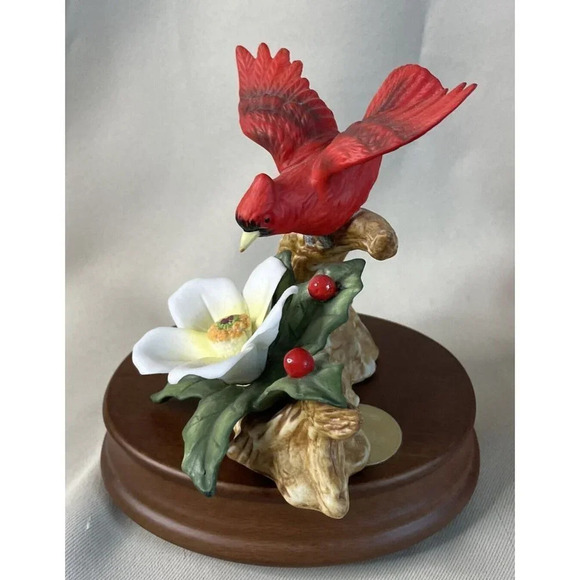 Springtime Serenades Cardinal Bird Heritage House With Music Box Stand READ - Picture 4 of 7